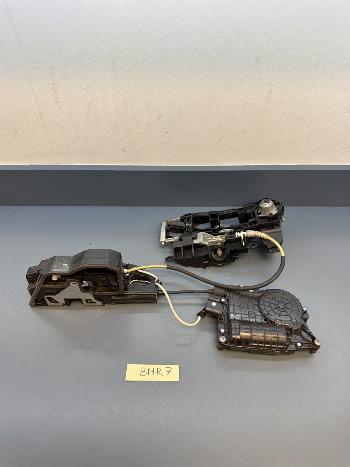 BMW F10 550I 535I M5 (11-16) OEM FRONT LEFT DRIVER DOOR LOCK SOFT CLOSE 7185689