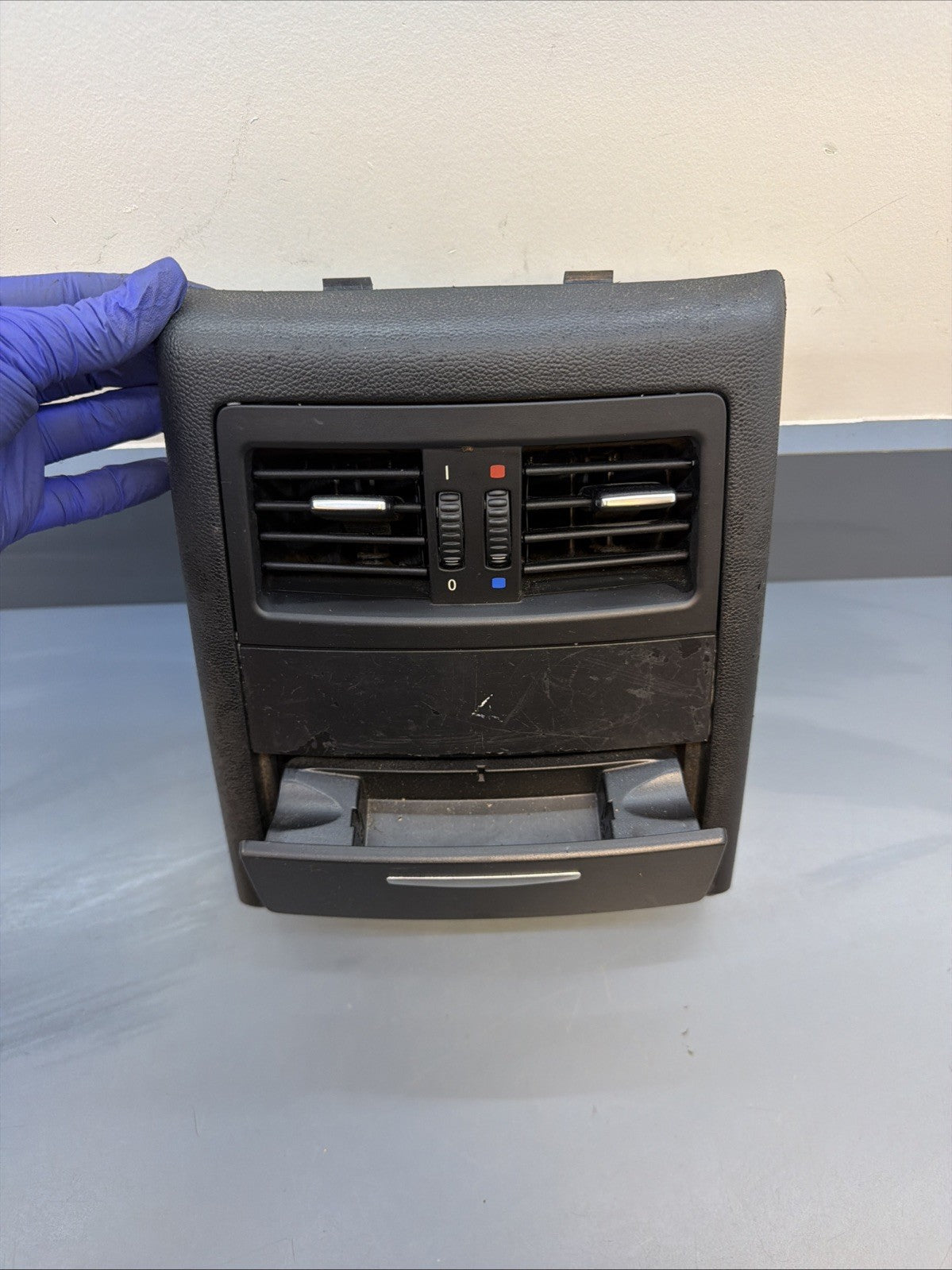 BMW 3 Series E90 E91 Covering Rear Trim Centre Console Black 7118049