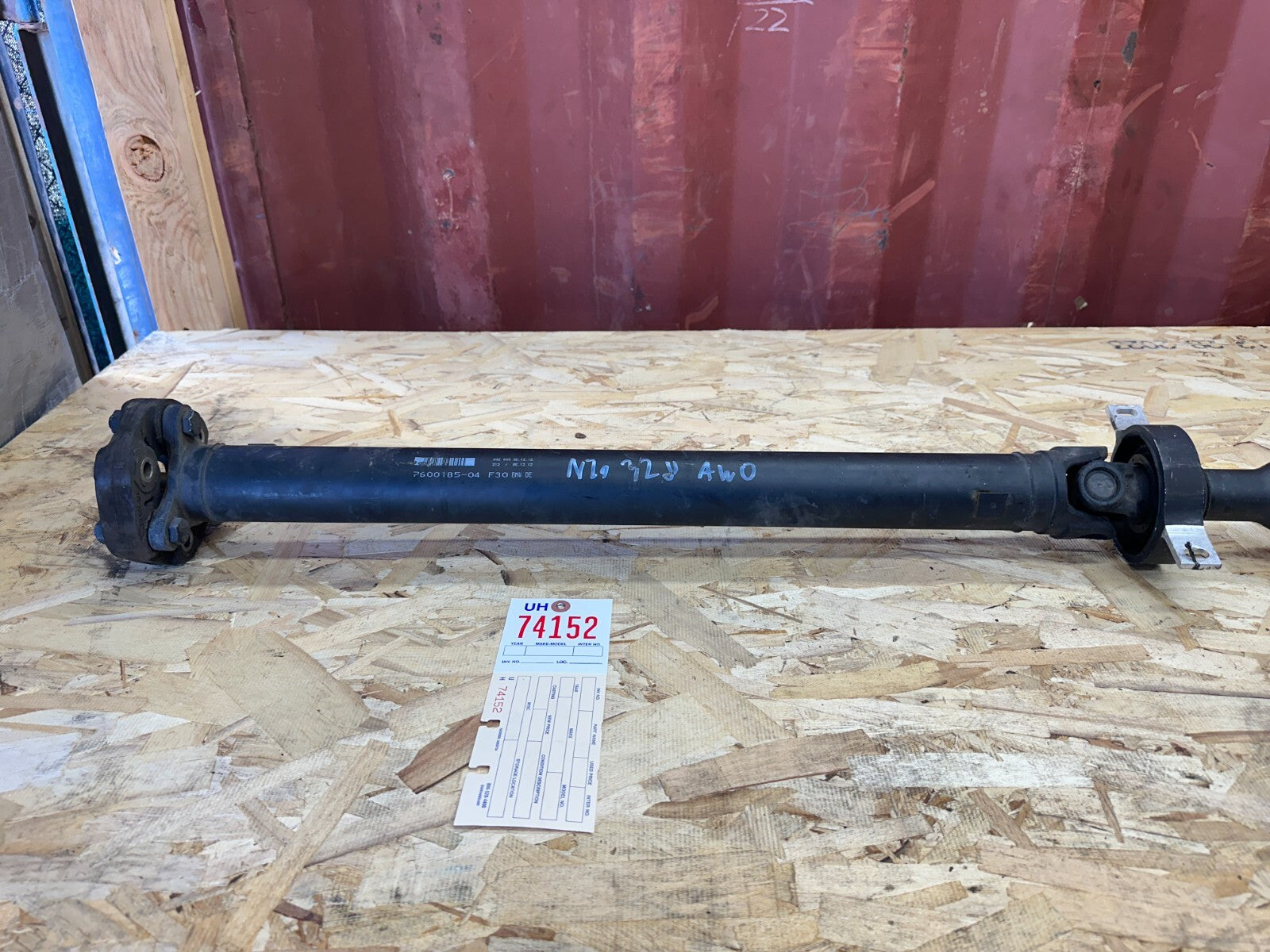 OEM BMW REAR DRIVESHAFT FITS AUTO 11-19 F3X 318 320 328 420 7600185