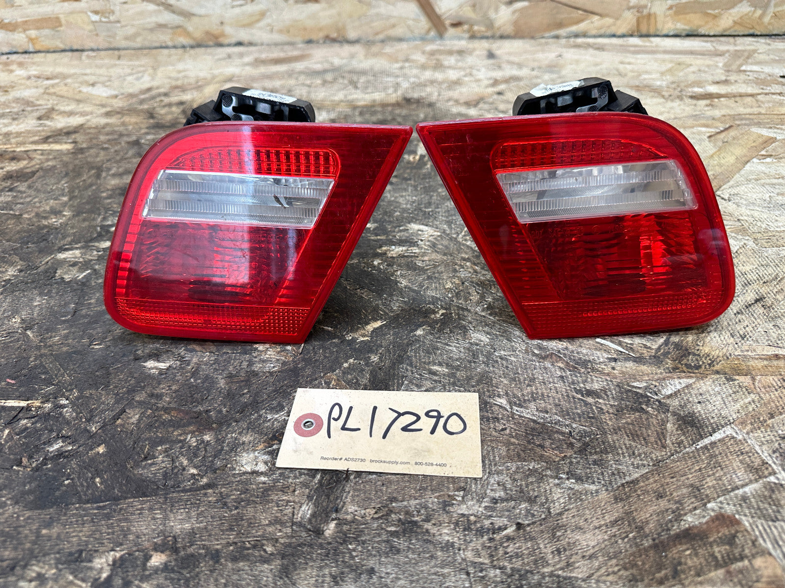 BMW 98-06 E46 3 SERIES INNER TRUNK LEFT+RIGHT TAIL LIGHTS 2PC 6920706+6920705