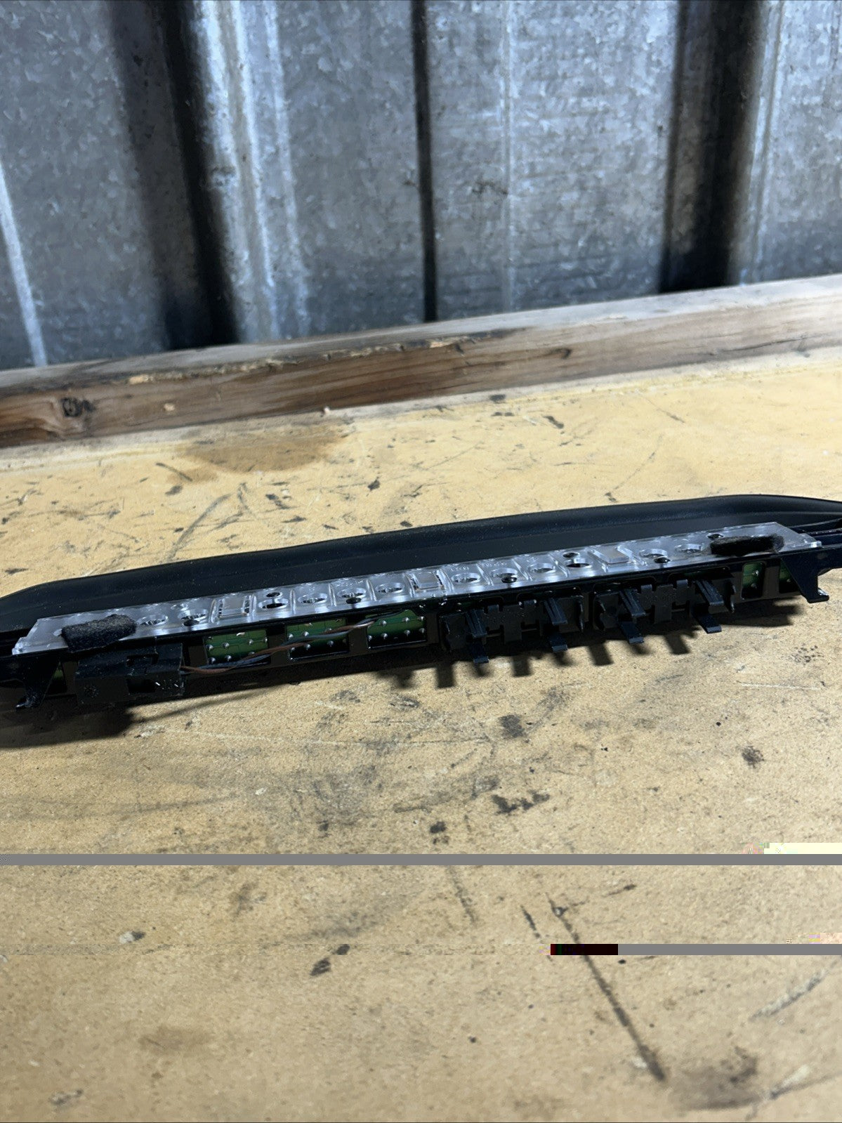 BMW 2006-2010 5 SERIES REAR 3RD BRAKE LIGHT OEM 6930030