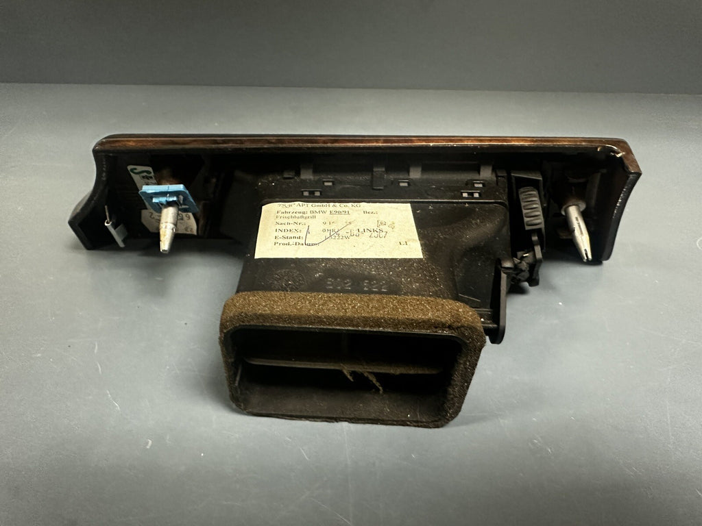 2006 2007 2008 2009 2010 BMW 328i LEFT Driver Side HEAT AC Vent - 915116501