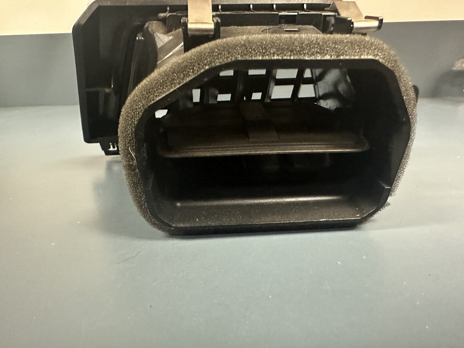2012 - 2018 BMW 328I F30 PASSENGER/RIGHT SIDE DASH AC AIR VENT 9218550-14 OEM