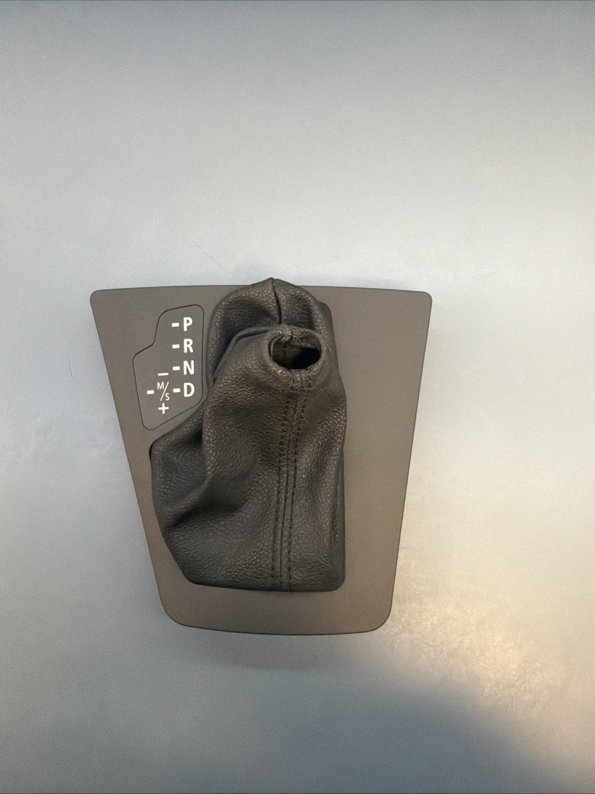 07-10 BMW X3 E83 GEAR SHIFTER KNOB TRIM COVER BOOT BLACK 354882 OEM