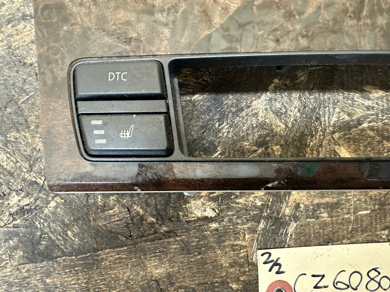 BMW 08-10 E60 5 SERIES HEATED SEAT TRUNK RELEASE DTC SWITCH PANEL WOOD 6978690