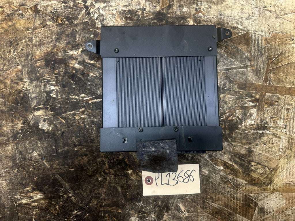BMW 1997-2006 E46 RADIO AUDIO AMPLIFIER AMP OEM 6920594