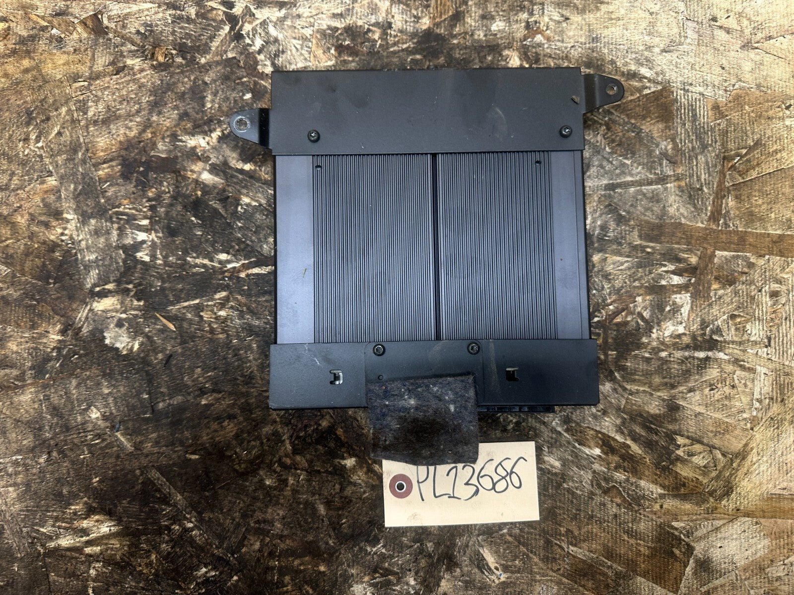 BMW 1997-2006 E46 RADIO AUDIO AMPLIFIER AMP OEM 6920594