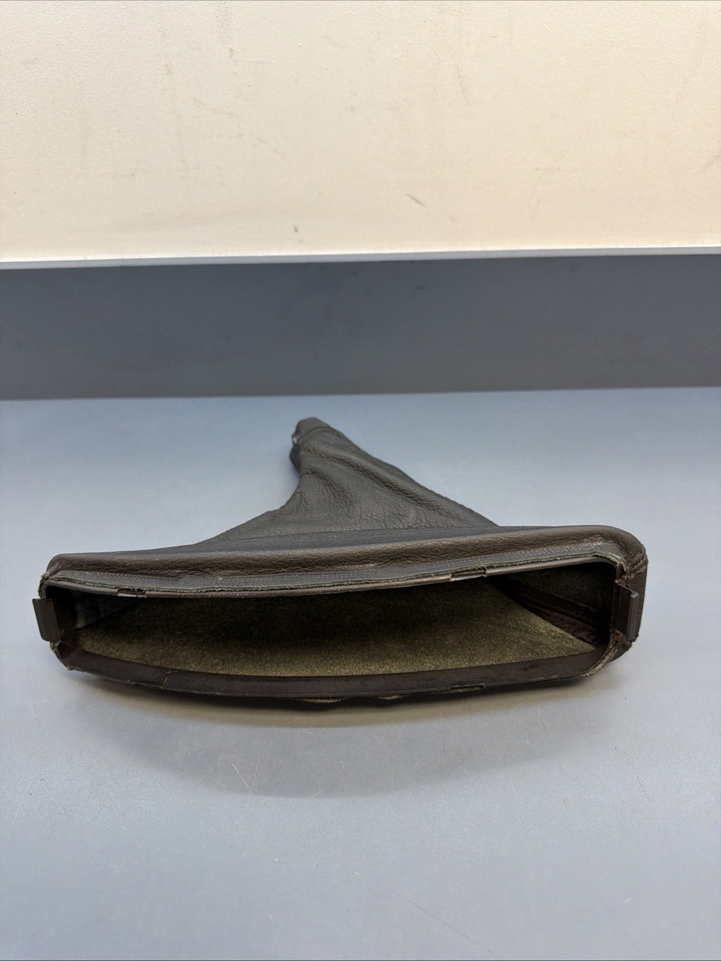 01-06 BMW E46 M3 EMERGENCY PARKING E BRAKE LEATHER BOOT