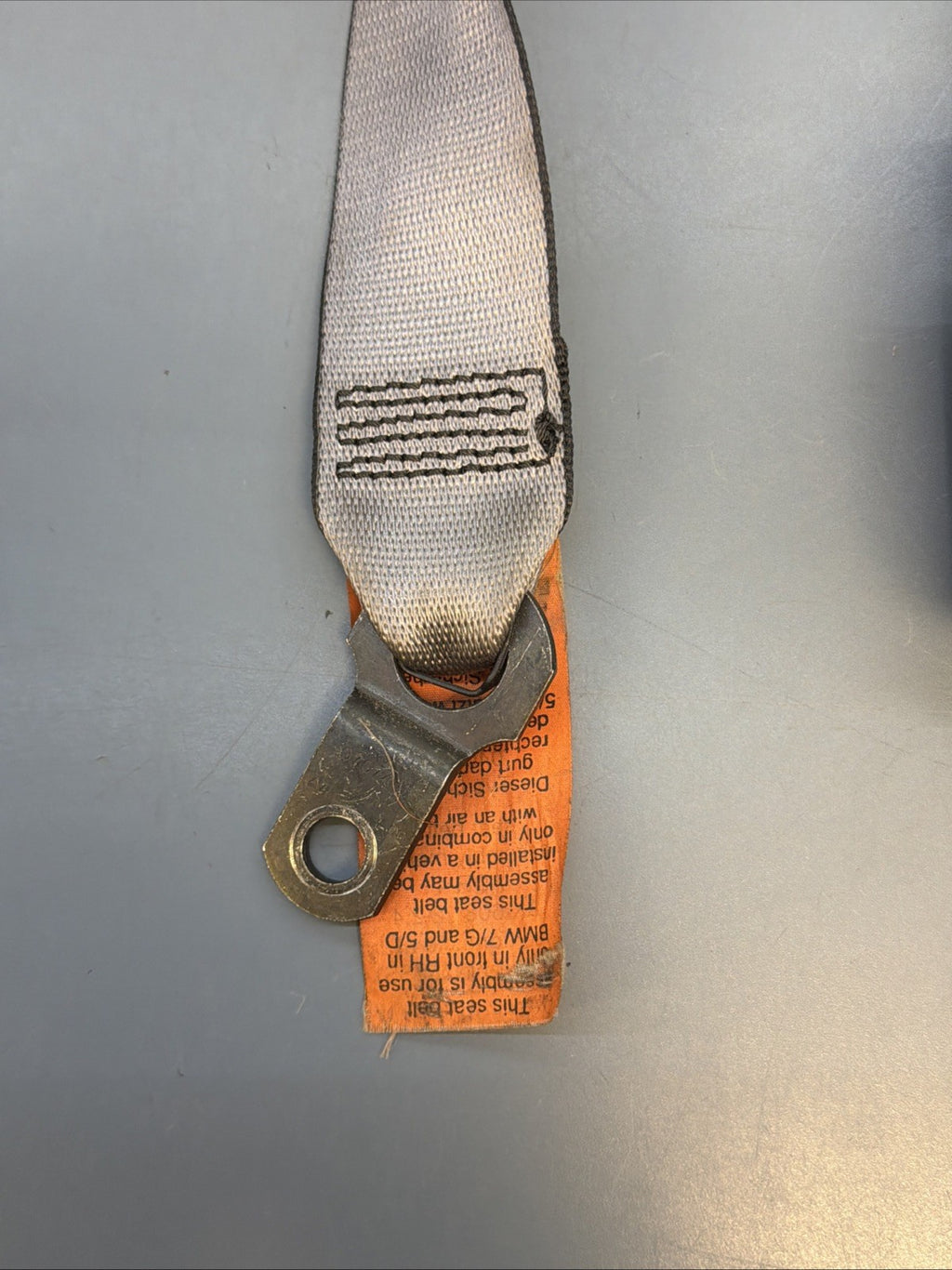 95-03 Bmw E39 5/7 Series Front Right Pass Upper Seat Belt Retractor Gray 8198570