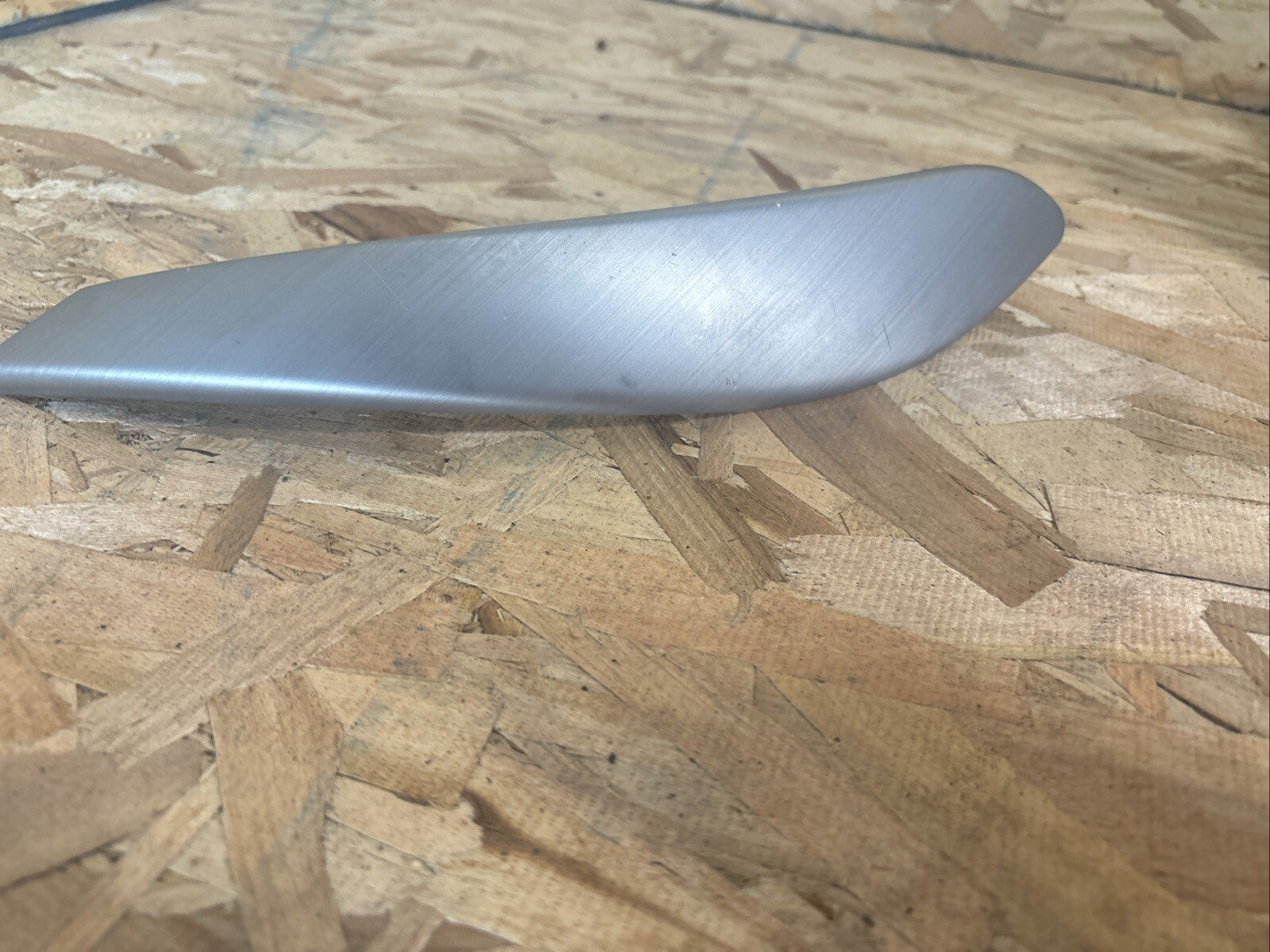Original BMW F30 F31 F34 F35 F32 F33 trim pull handle aluminum right 7260082