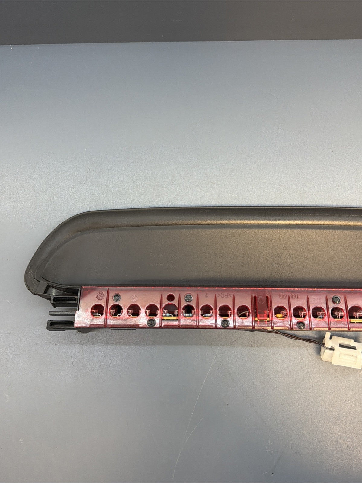 2006-2011 BMW E90 SEDAN 328I 330I 335I M3 THIRD BRAKE STOP LIGHT LAMP 7146059