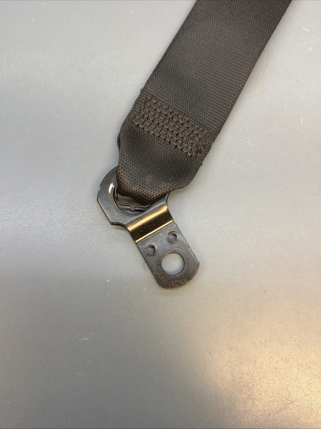 2004 - 2010 BMW X3 E83 FRONT LEFT DRIVER SIDE SEAT BELT STRAP 34003071B OEM