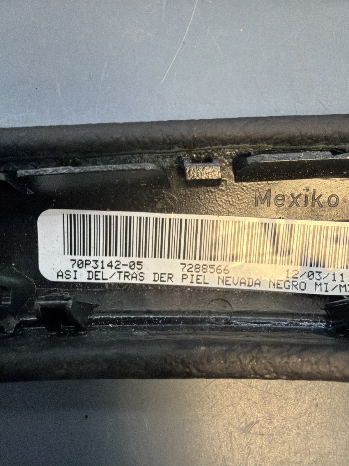 07-13 BMW E70 X5 Front Right Passenger Side Door Pull Handle Grip 70P3142-05 OEM