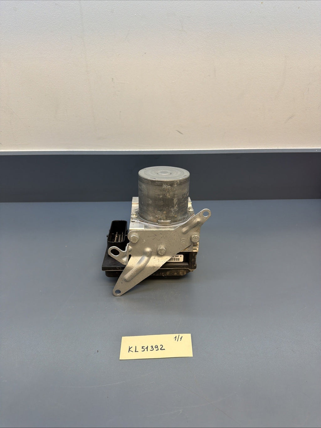 06 07 08 09 10 11 BMW 325XI 330XI ANTILOCK BRAKE ABS PUMP 6775180