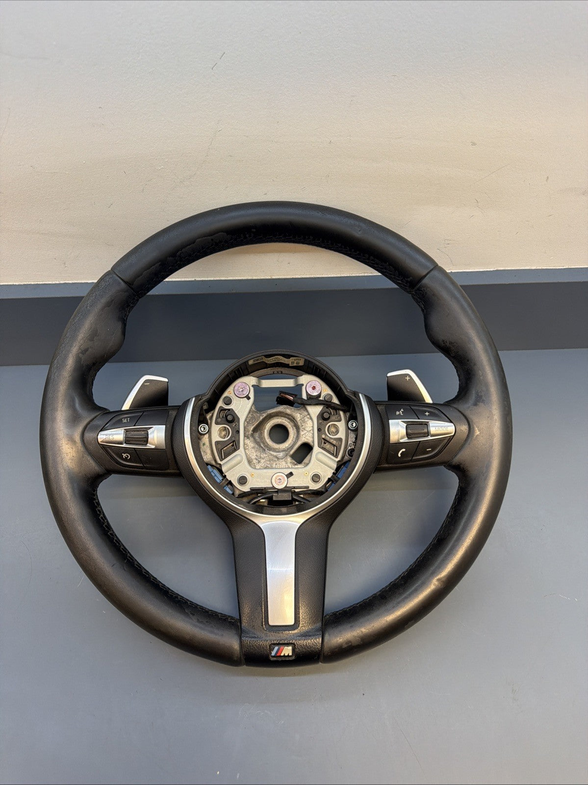 2012-2015 BMW M3 F30 M SPORT STEERING WHEEL M COLORED TRIM 3074437 OEM *NOTE*