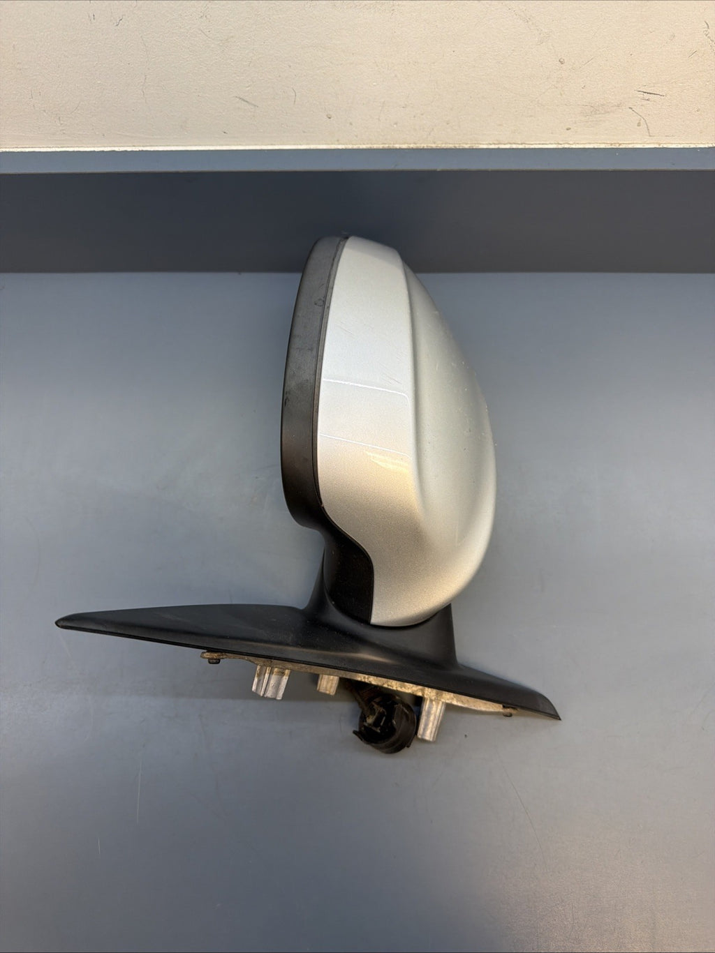 06-08 BMW E90 E91 325i Front Left Driver Side Rear View Mirror OEM