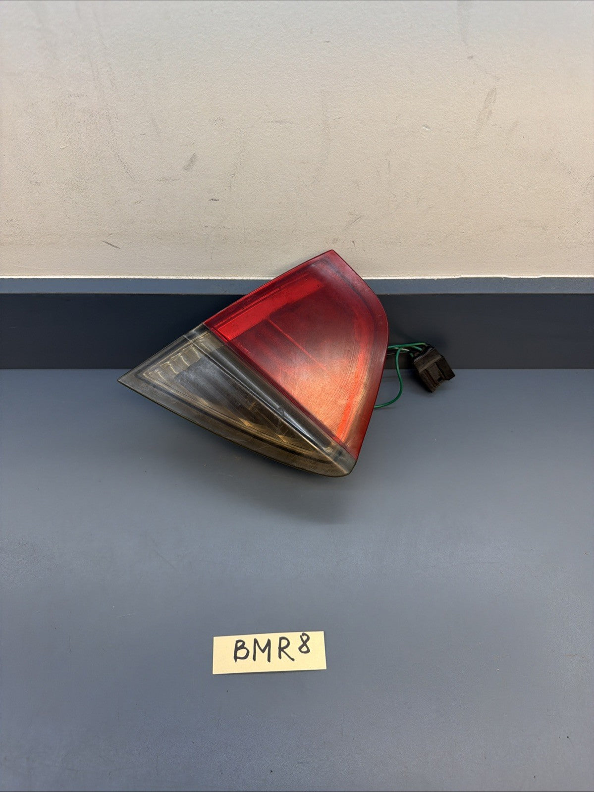 2007-08 BMW 328i RIGHT PASSENGER SIDE DECKLID MOUNTED TAILLIGHT