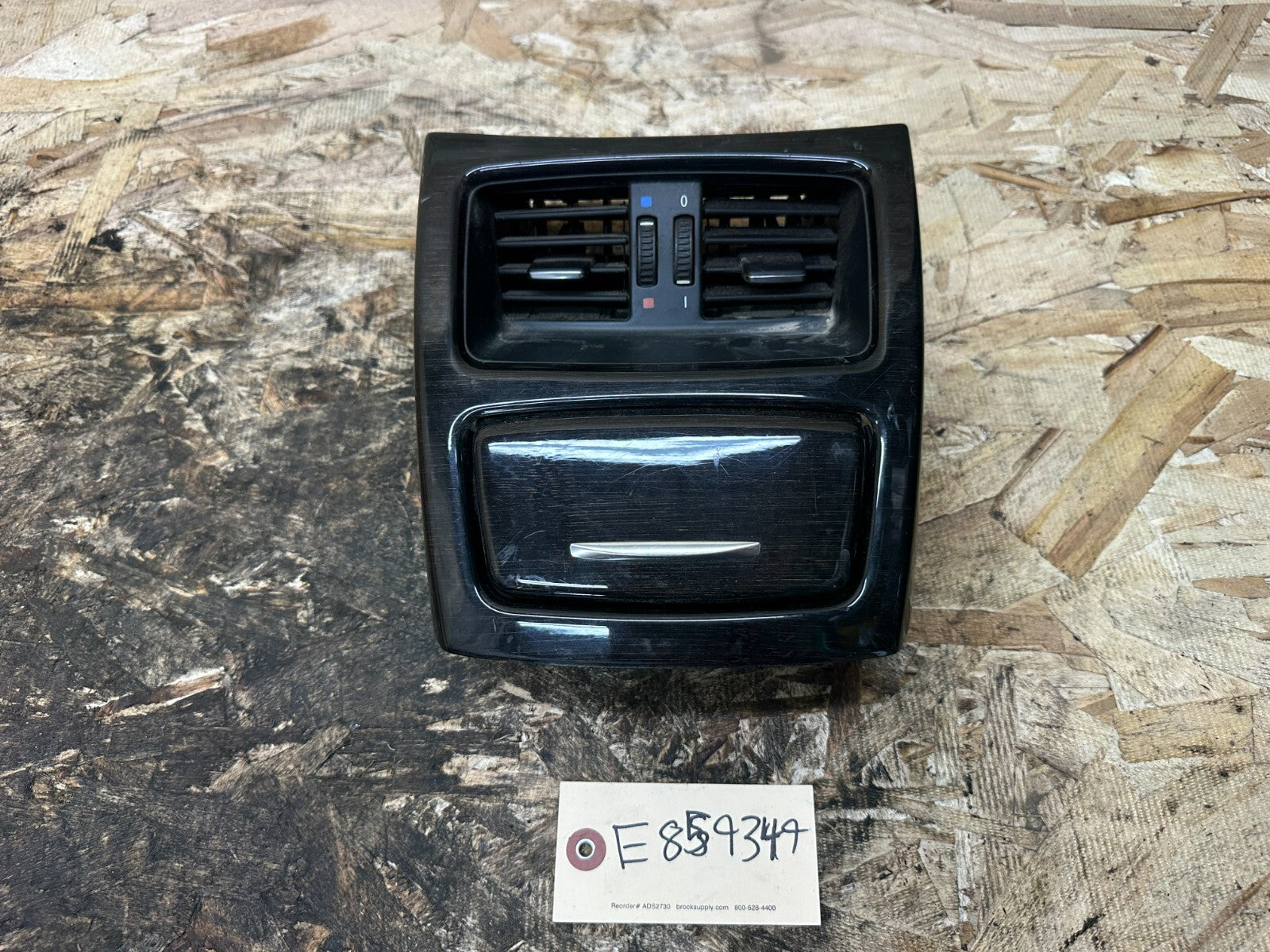 BMW 2006-2013 E9X 3 SERIES REAR PASSENGER AIR VENT+TRIM BAMBUS WOOD OEM 7129556