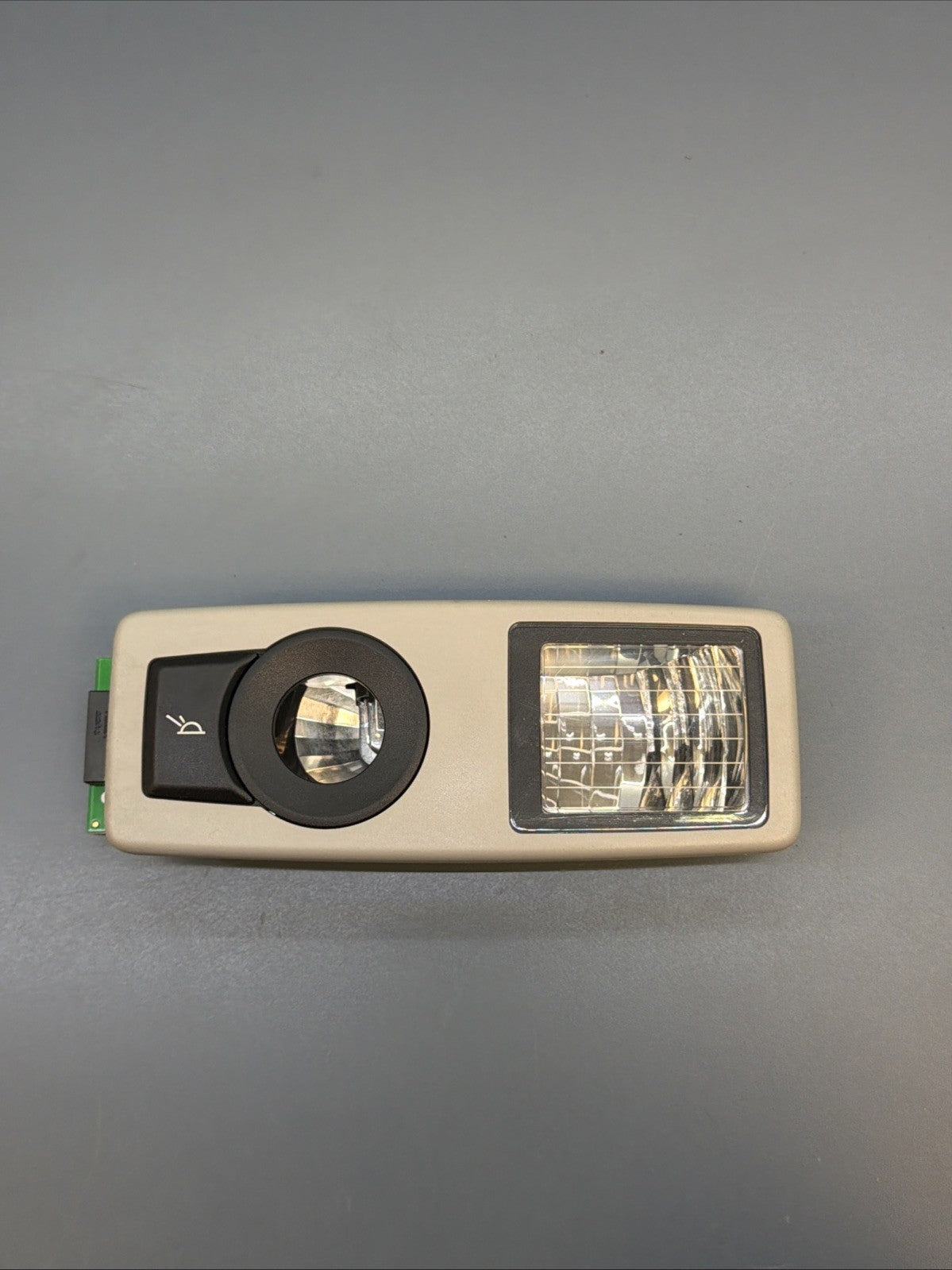 BMW X5 E70 Right Driver Rear Dome Light 16429000