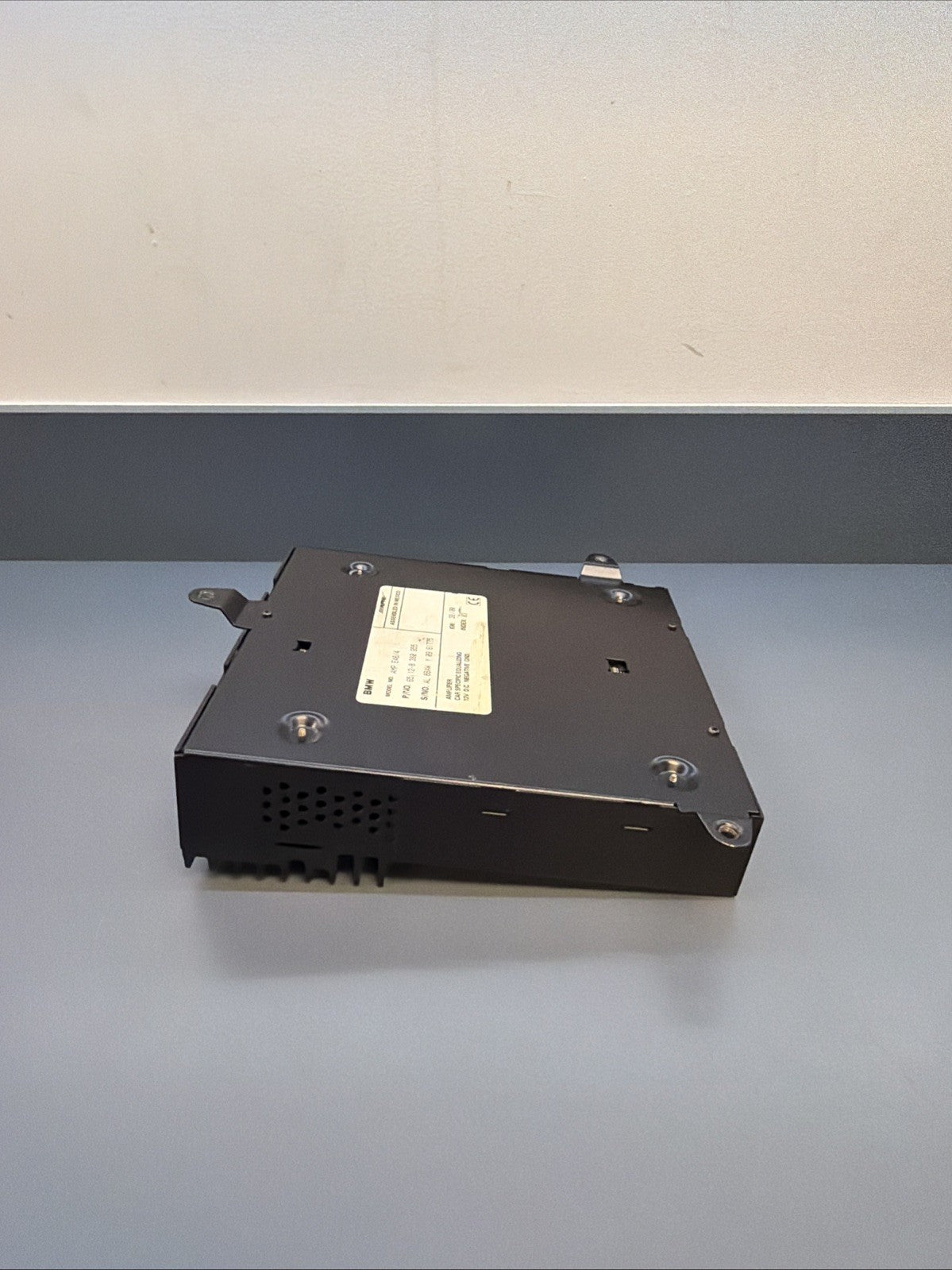 1999 - 2004 OEM BMW 325I AUDIO STEREO RADIO AMP Amplifier 8380955