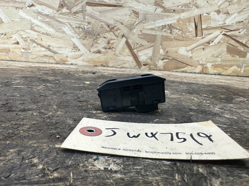 BMW 1997-2006 E46 3 SERIES OVERHEAD SUNROOF CONTROL SWITCH OEM 8352182