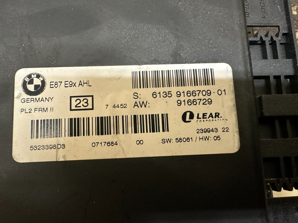 BMW 2006-2008 E90 PRE LCI FOOTWELL LIGHTING CONTROL MODULE OEM 9166709