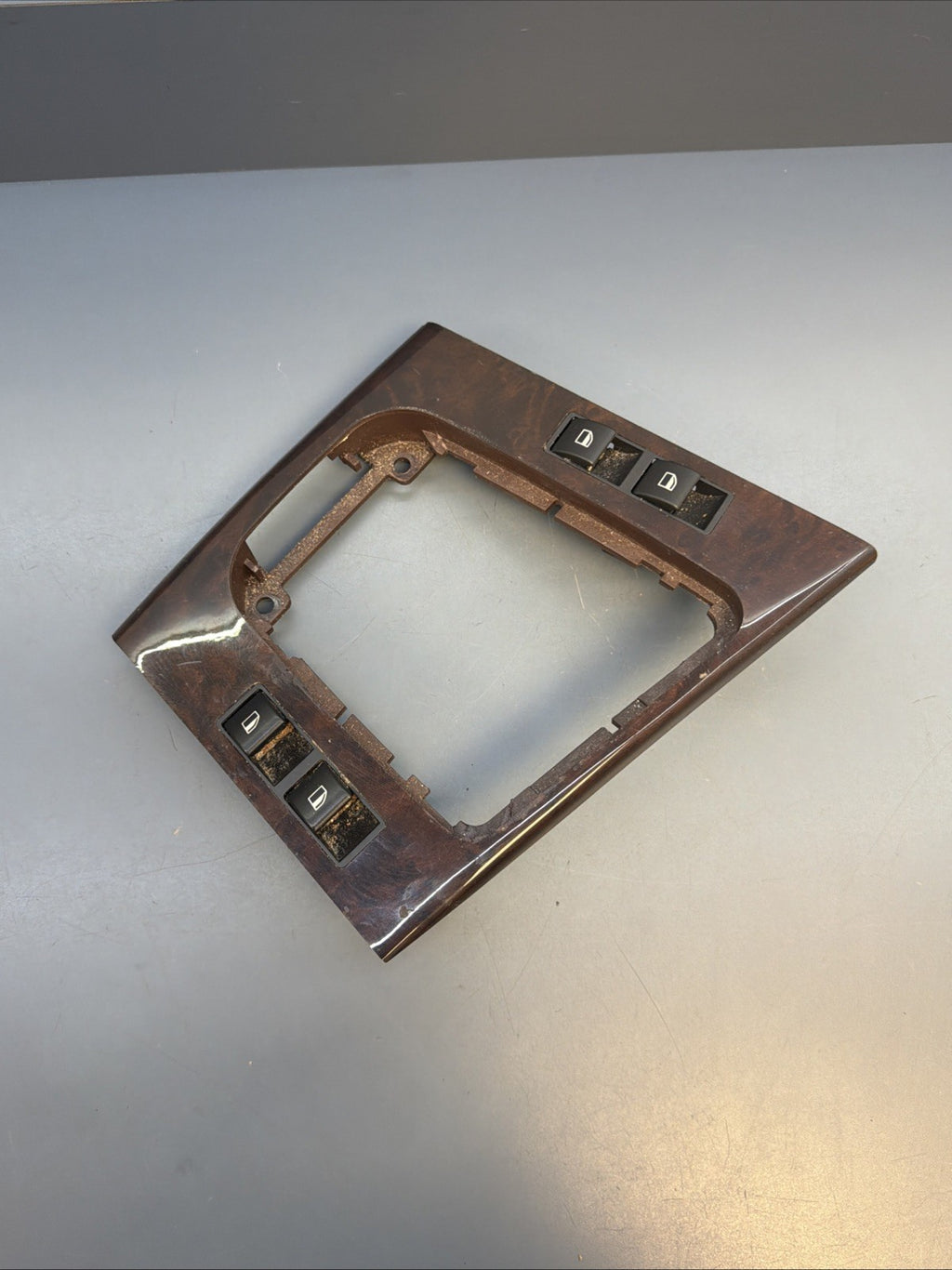 99-06 BMW E46 3-SERIES COUPE SHIFTER BEZEL SURROUND WOOD GRAIN 8214764