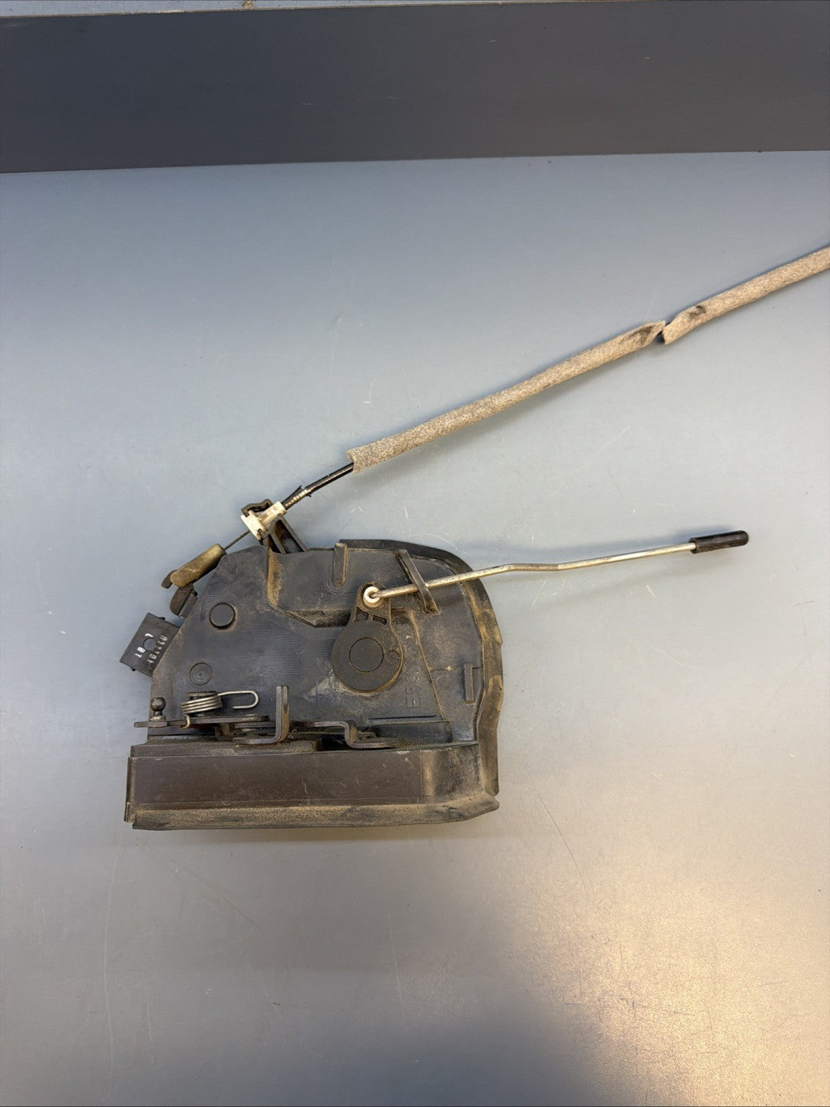BMW X5 E53 REAR LEFT DRIVER DOOR LOCK ACTUATOR LATCH ORIGINAL 8402601