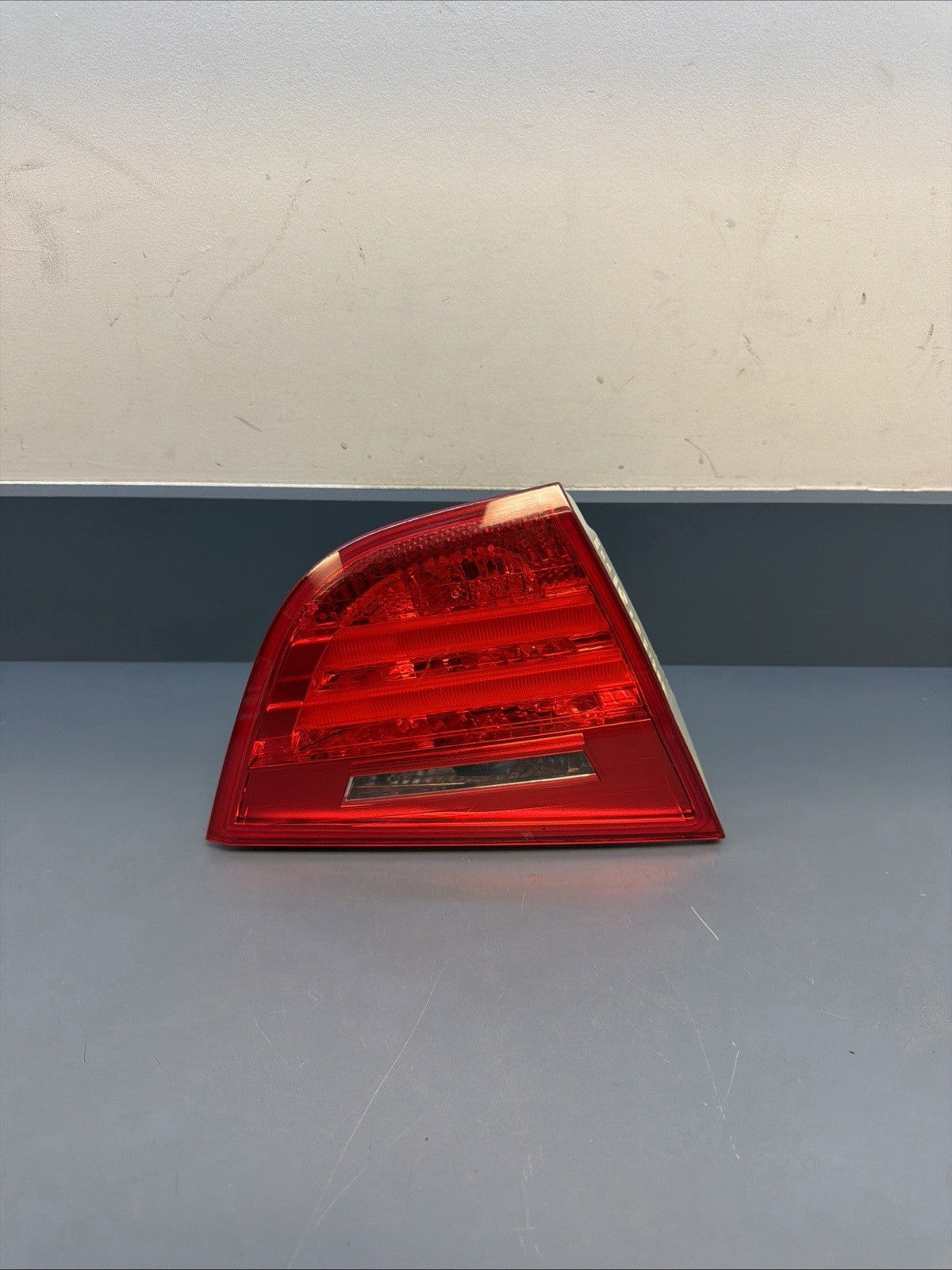 2009-2011 BMW E90 Lci 328i 335i Sedan Left Driver Rear Trunk Light 7289427 OEM