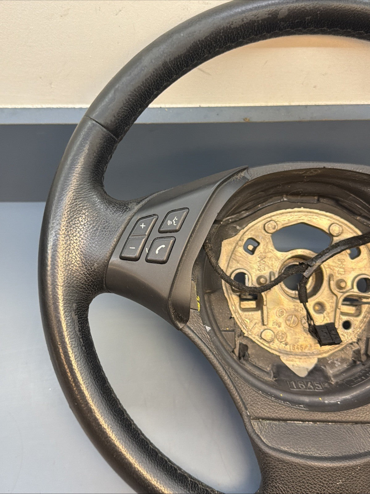BMW 2006-2012 E90 E9X 3 SERIES BLACK LEATHER STEERING WHEEL OEM 3375E901