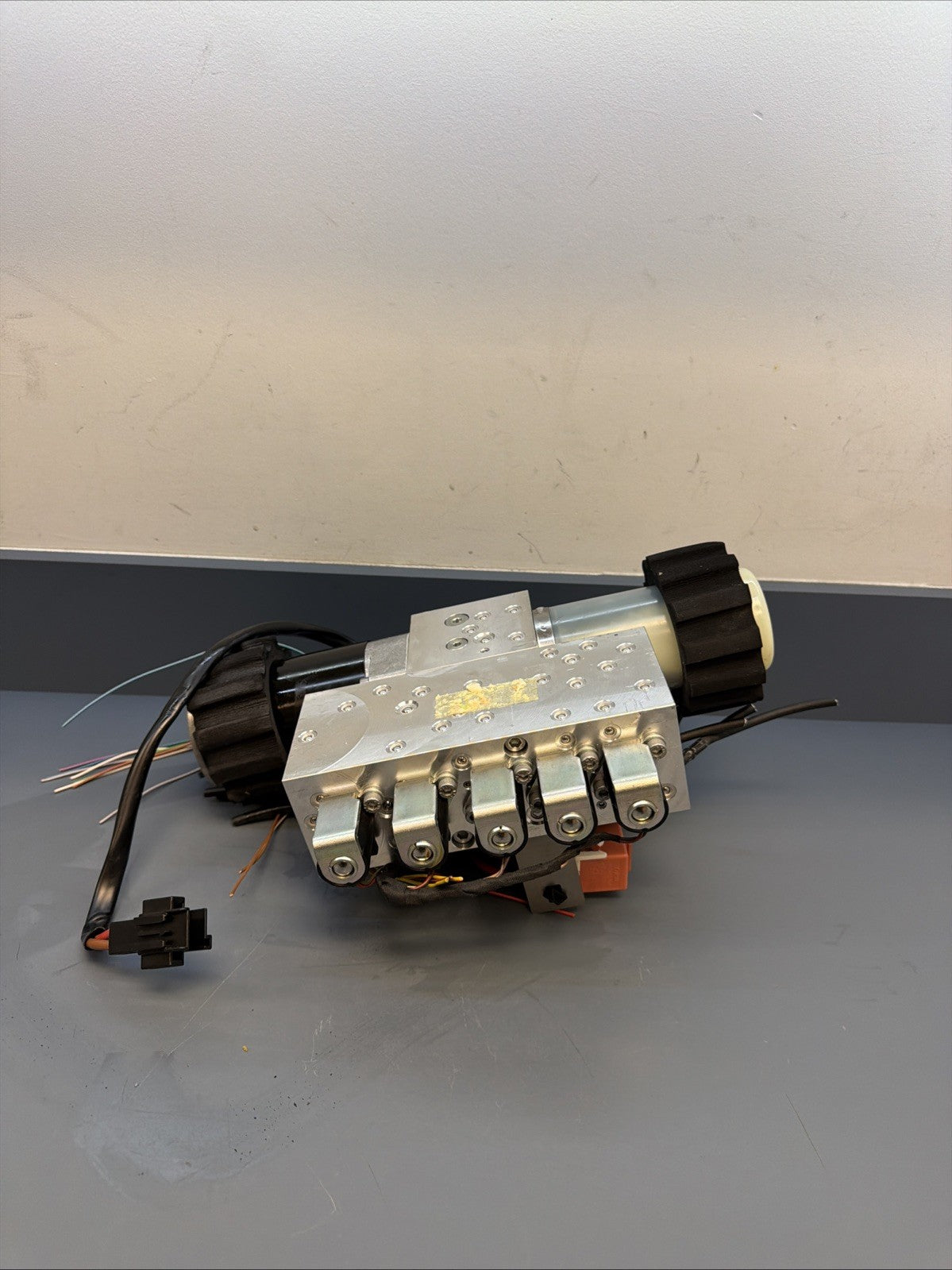 2007-2013 BMW E93 328i 335i M3 CONVERTIBLE HYDRAULIC TOP ROOF LIFT PUMP 7128780