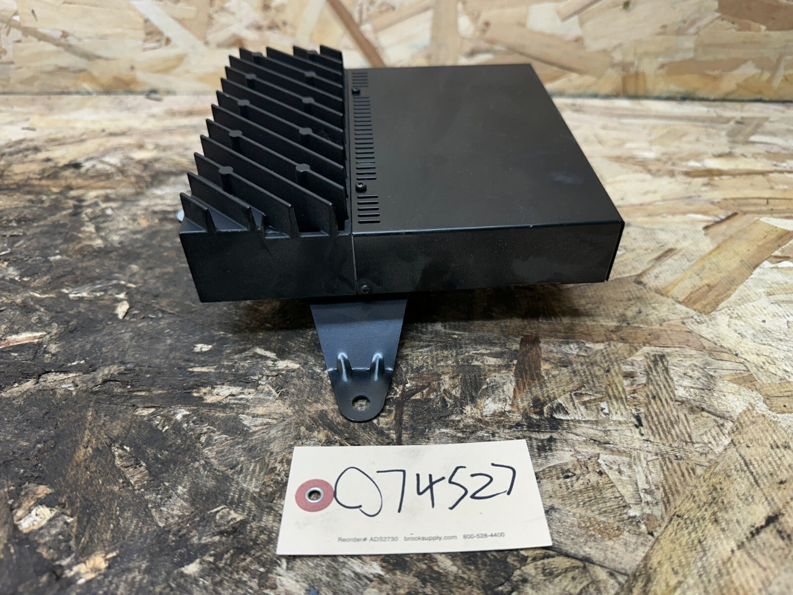 BMW 03-10 E83 X3 LEER STEREO RADIO AUDIO AMPLIFIER HiFi W BRACKET OEM 6990098
