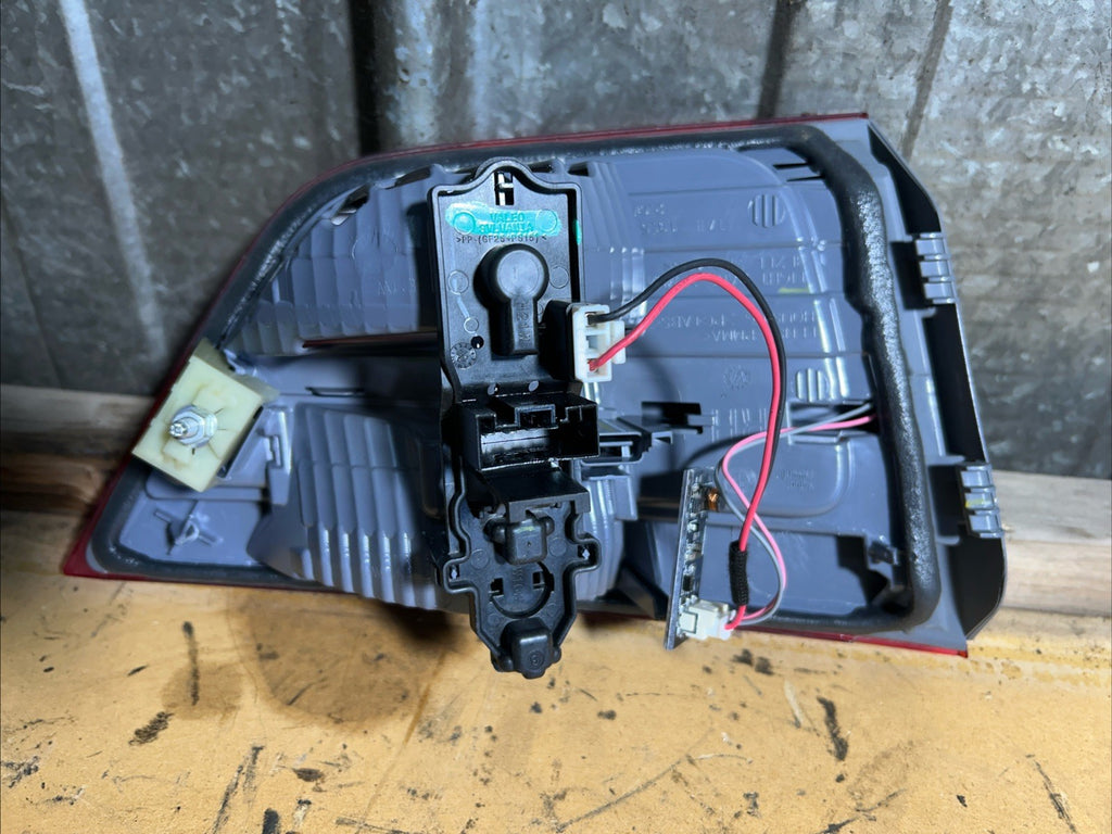 2011-2017 BMW X3 F25 Rear Right Side Inner Tail Light Taillight 7217314