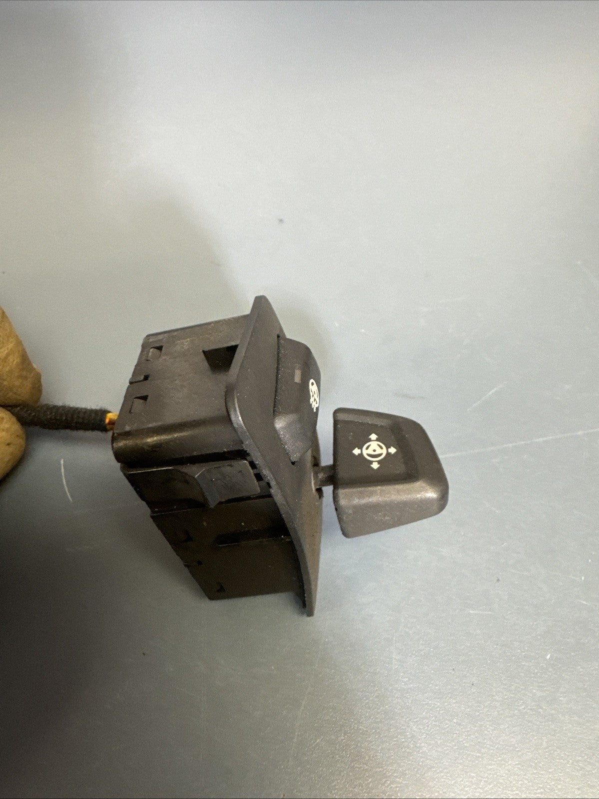 09 -17 BMW 5 6 7 SERIES - HEATED STEERING WHEEL COLUMN ADJUSTER SWITCH 9188878