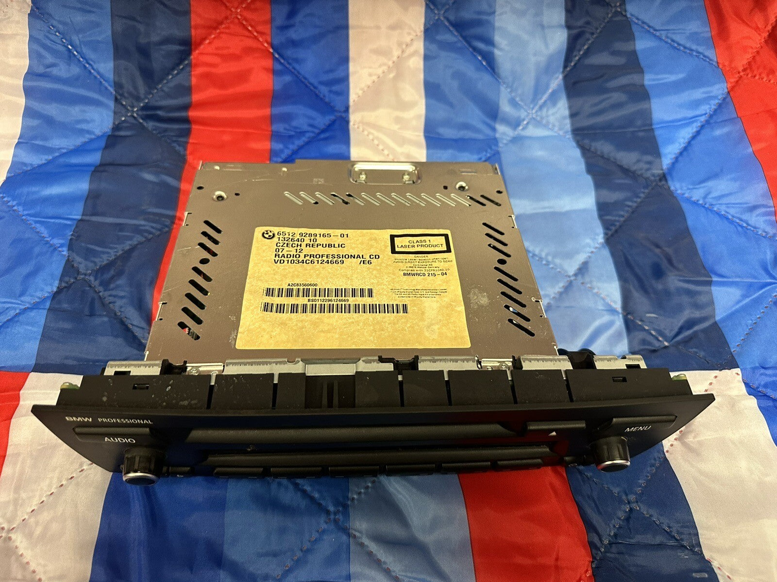 10-11 BMW 328I SEDAN AM/FM RADIO CD PLAYER RADIO RECEIVER OEM 9289165