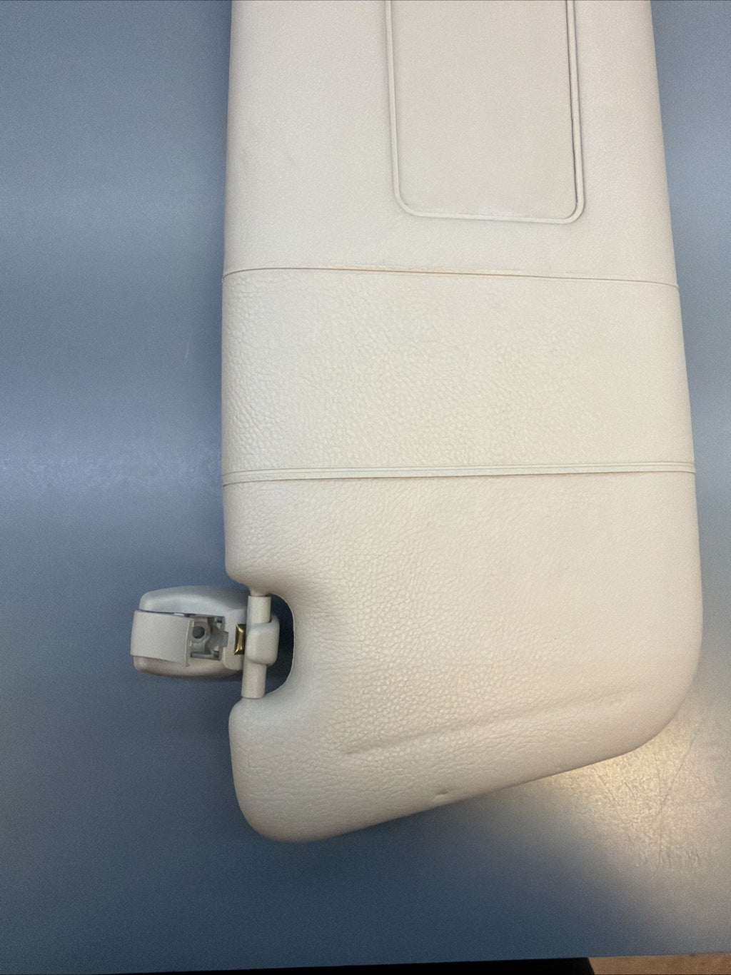 BMW E61 E92 E93 Sun Visor OEM  6905983 RIGHT PASSANGER