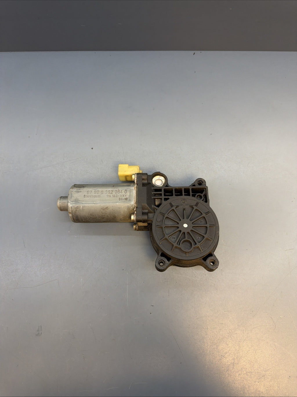 BMW E46 330i 325i E53 X5 E53 Passenger Rear Window Regulator Motor 8362064 OEM