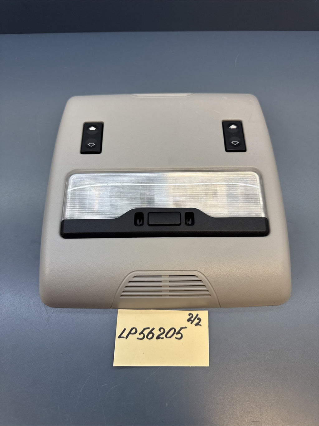 2000 - 2006 Fits Bmw E53 X5 Front Center Dome Light Lamp Oem 8379941