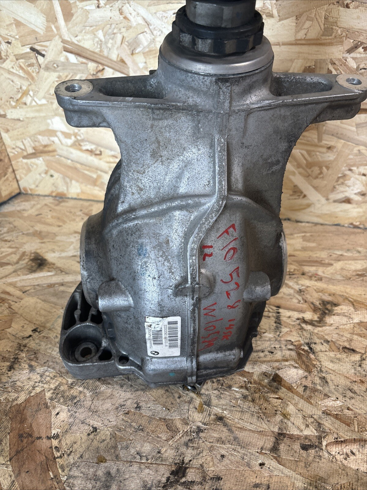 BMW F10 528 REAR DIFFERENTIAL 5 SERIES 3.23 FINAL DRIVE 7584444