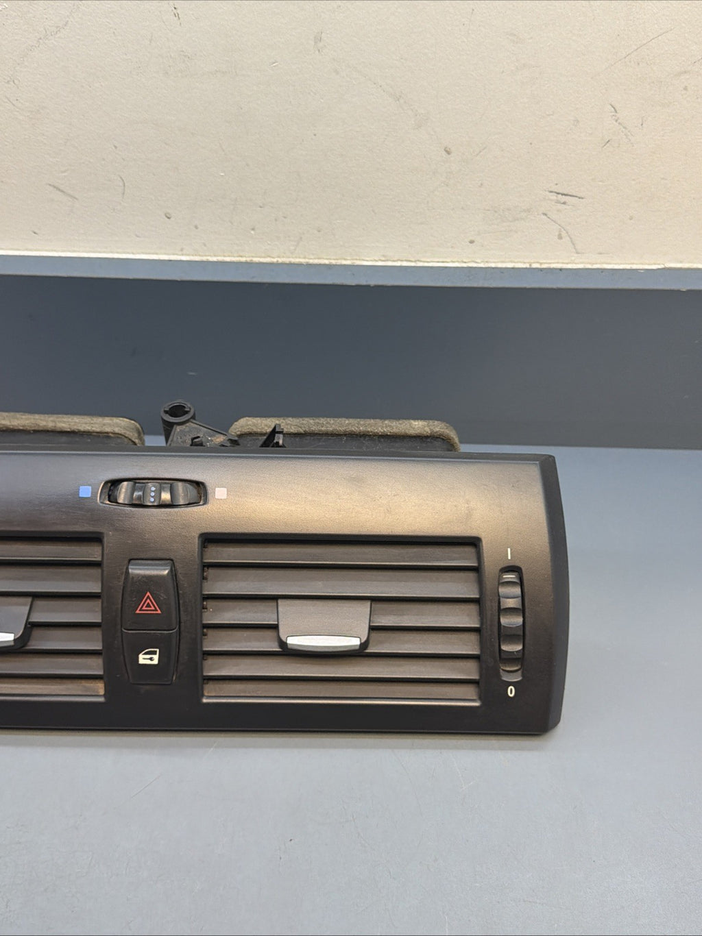 2004-2010 BMW X3 E83 CENTER DASHBOARD DASH AC AIR VENT 3400074 OEM