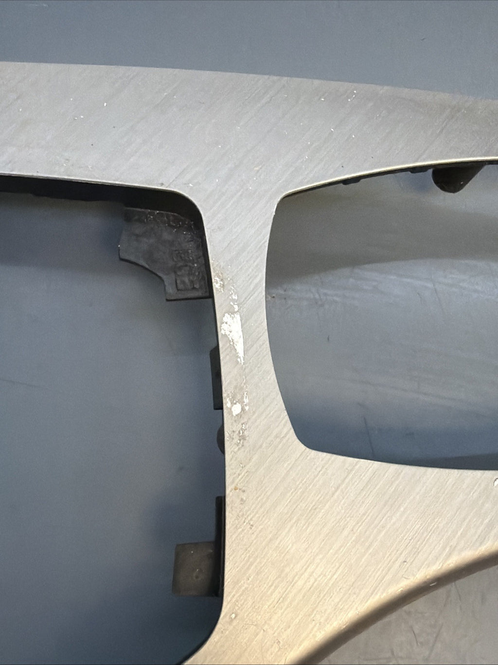 2012 -2015 BMW X1 CENTER CONSOLE SHIFTER SURROUND BEZEL TRIM SILVER  2997467
