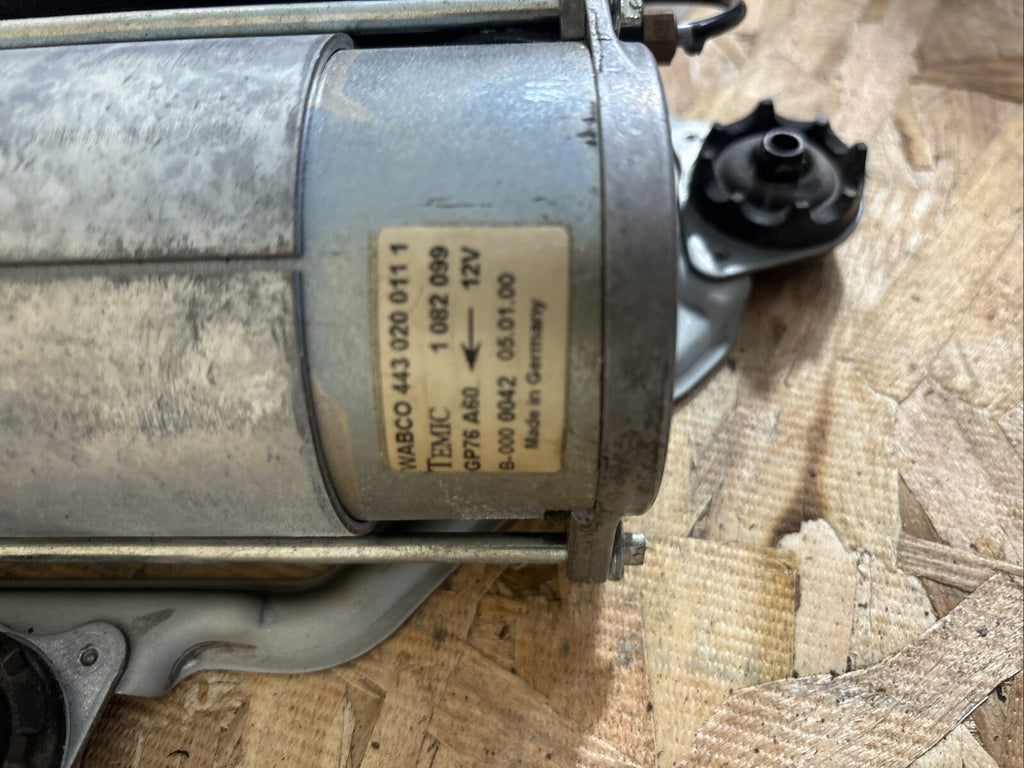 BMW X5 12V Auto Air Suspension Compressor Pump OEM 4430200111 CC0015