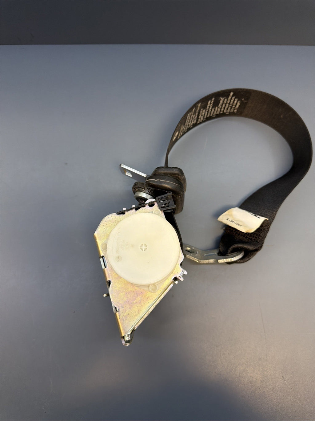 03-10 BMW E63 E64 645 650 M6 REAR LEFT or RIGHT SEAT BELT CONVERTIBLE 34003266