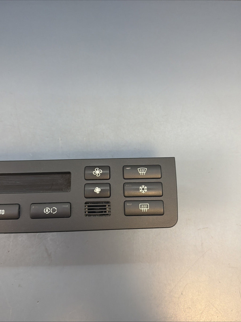 00-06 BMW E46 3 SERIES CENTER A/C HEATER CLIMATE TEMPERATURE CONTROL OEM 6956319