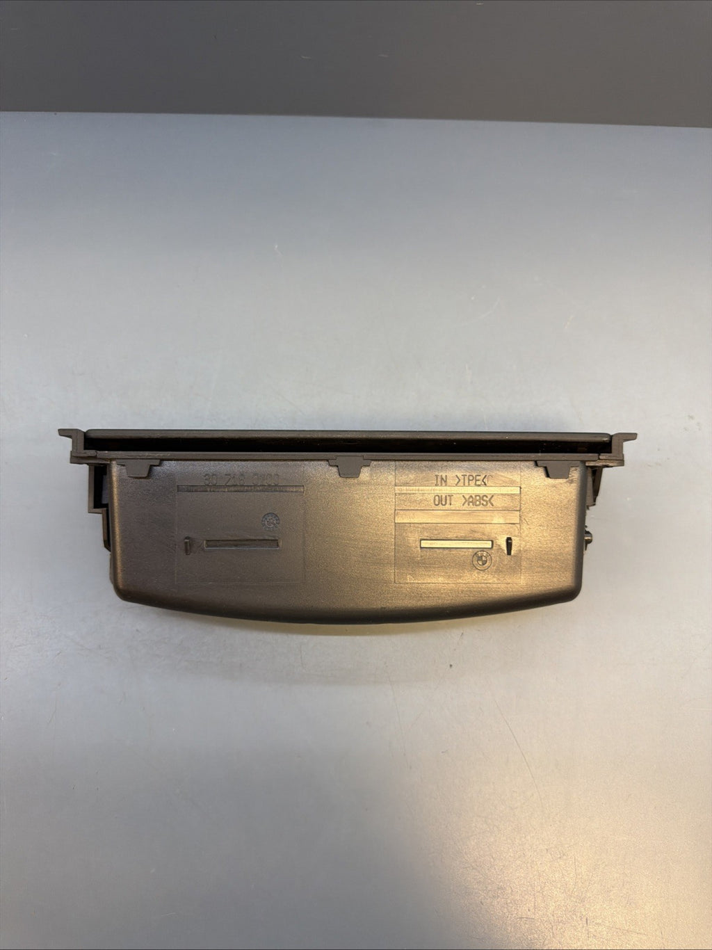 BMW 99-06 E46 3 SERIES CENTER CONSOLE UPPER STORAGE TRAY OEM 7180200