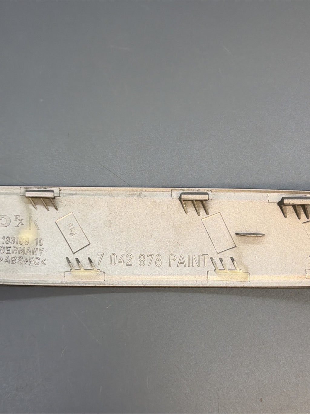 BMW Z4 E85 E86 2003 Right Moulding Trim Decorative Strip Cover Door Handle 70428