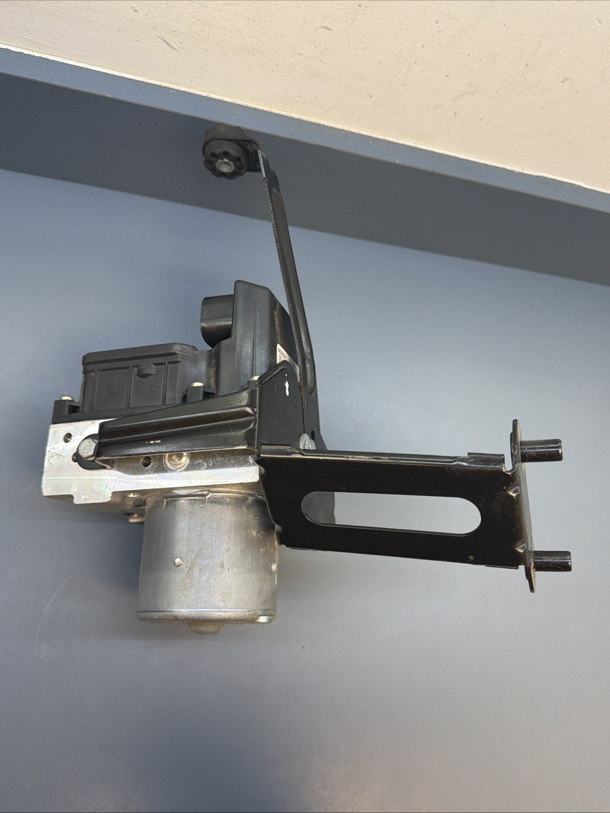 BMW 97-06 E46 3 SERIES ABS BRAKE PUMP+CONTROLLER OEM 6762113