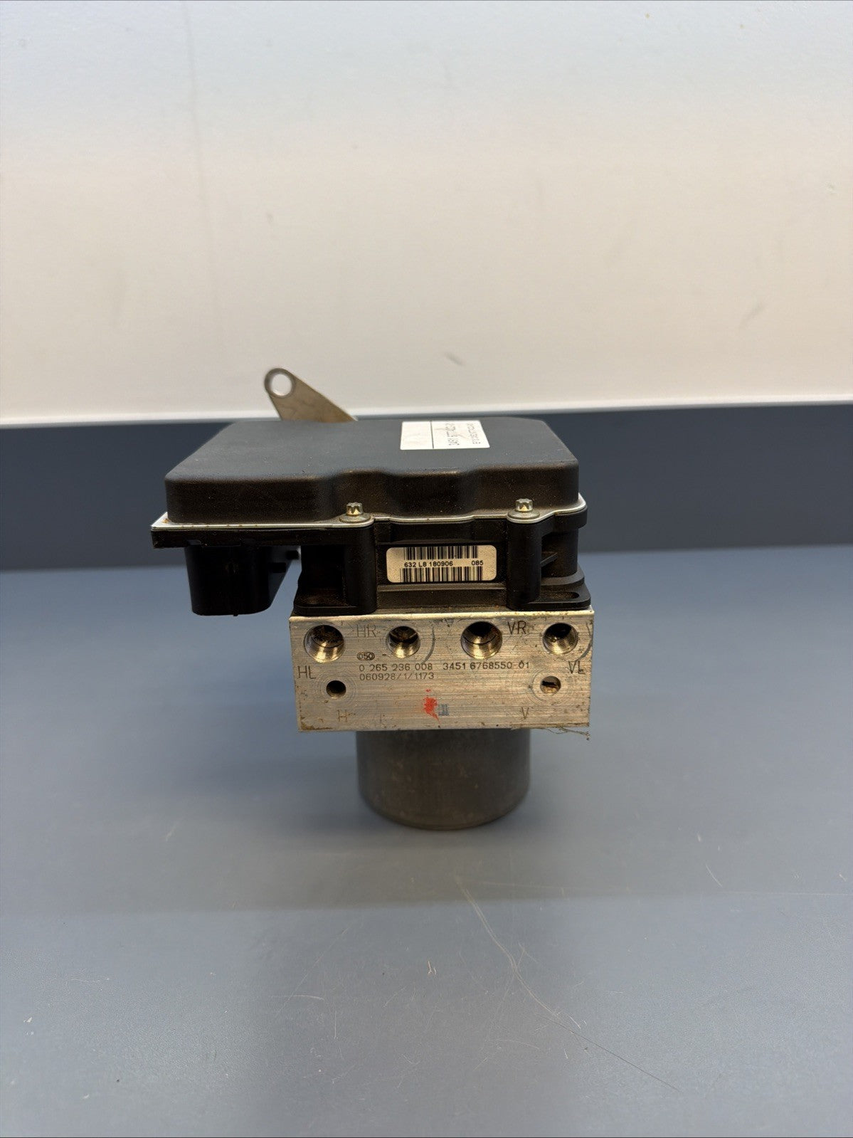 2007-2013 BMW E9x 328 335 328Xi 335Xi AWD ABS Pump Control Module 6777422