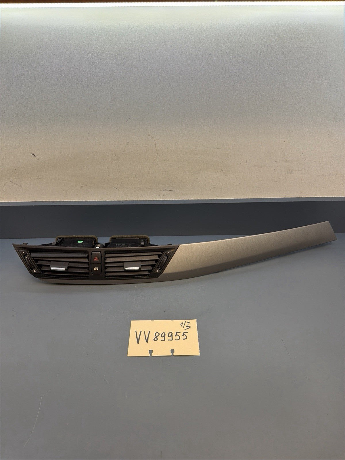 12-15 BMW X1 E84 DASHBOARD PANEL & AIR VENT GRILLE TRIM SILVER 9258354 8049413