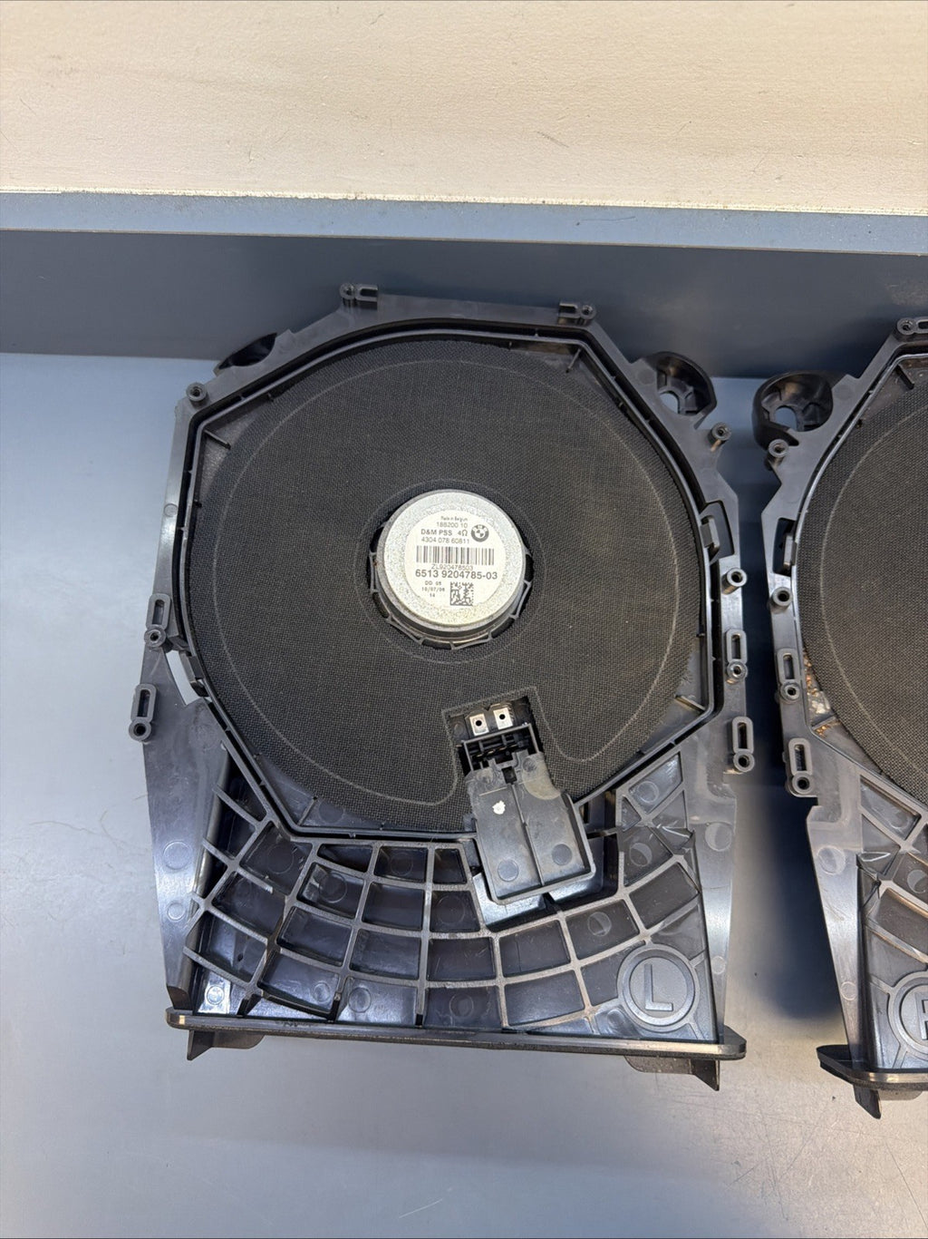 OEM BMW E88 E92 E93 335 M3 Floor Bass Speaker Sub Subwoofer Pair 9204785 9204786